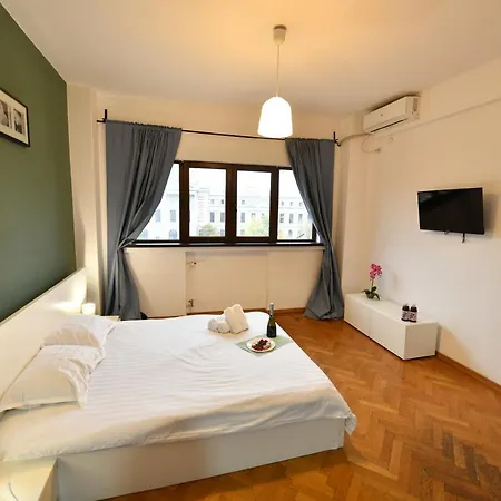 Great View, 2 Bdr Ap In Center Very Close To Old Town Daire